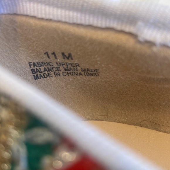 New WOT Beacon Phoenix Espadrilles Embroidered Paillettes size 11M with heel. - Picture 3 of 8